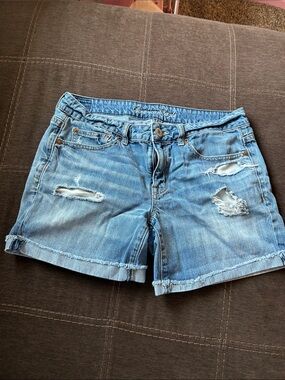 American Eagle Distressed Denim Women’s Shorts